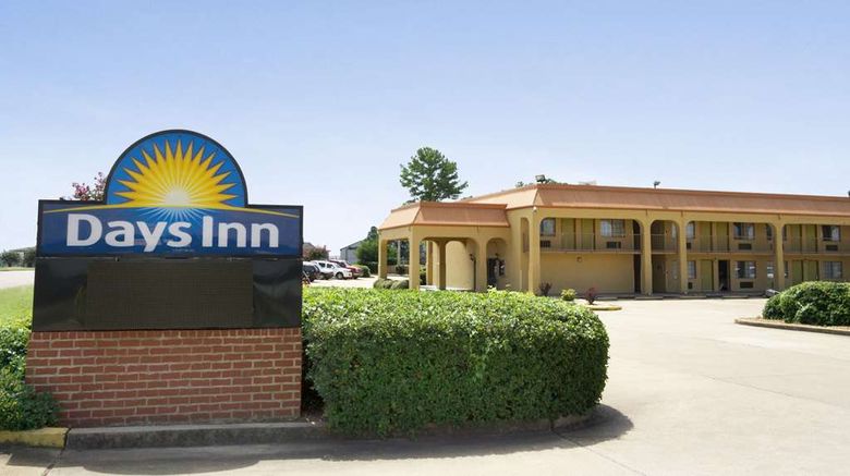 <b>Days Inn Southaven Exterior</b>. Images powered by <a href="https://iceportal.shijigroup.com/" title="IcePortal" target="_blank">IcePortal</a>.