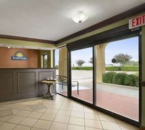 Days Inn Southaven Lobby