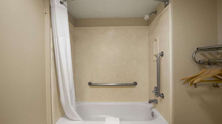 <b>Days Inn Southaven Room</b>. Images powered by <a href="https://iceportal.shijigroup.com/" title="IcePortal" target="_blank">IcePortal</a>.