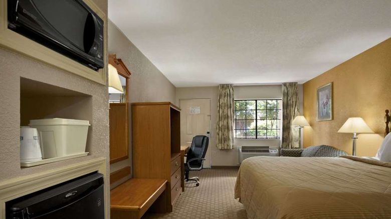 <b>Days Inn Southaven Room</b>. Images powered by <a href="https://iceportal.shijigroup.com/" title="IcePortal" target="_blank">IcePortal</a>.
