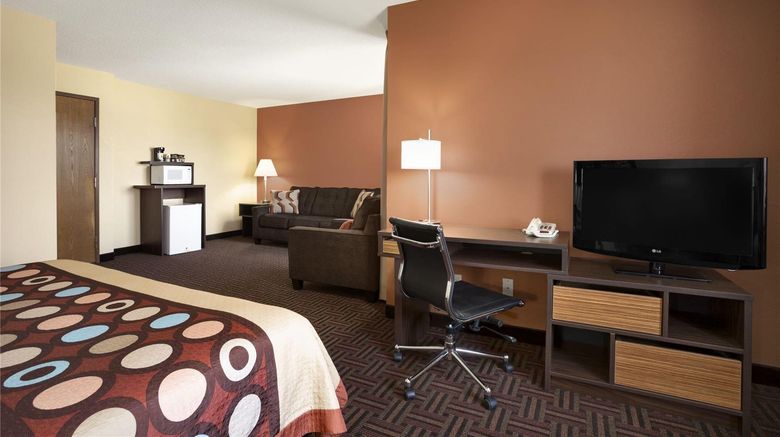 <b>Super 8 Carbondale Suite</b>. Images powered by <a href="https://iceportal.shijigroup.com/" title="IcePortal" target="_blank">IcePortal</a>.