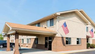 Super 8 Franklin/Middletown Area
