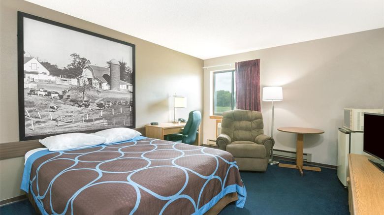 <b>Super 8 Milbank Room</b>. Images powered by <a href="https://iceportal.shijigroup.com/" title="IcePortal" target="_blank">IcePortal</a>.