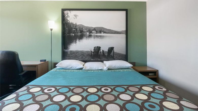<b>Super 8 Milbank Room</b>. Images powered by <a href="https://iceportal.shijigroup.com/" title="IcePortal" target="_blank">IcePortal</a>.