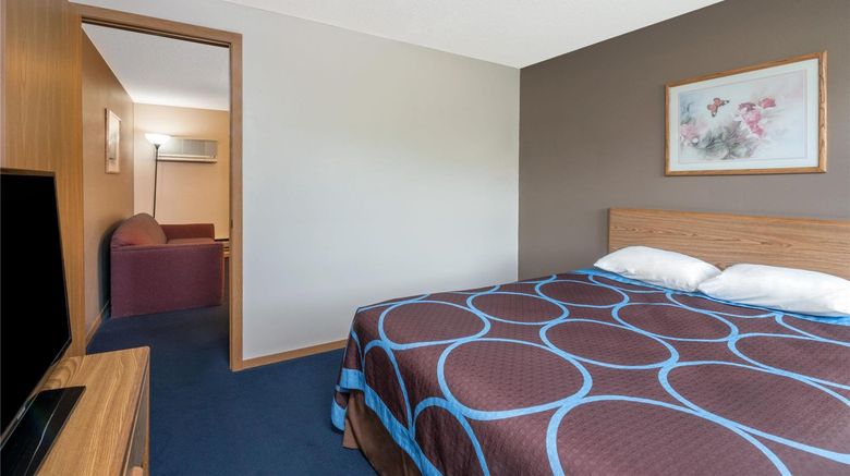 <b>Super 8 Milbank Suite</b>. Images powered by <a href="https://iceportal.shijigroup.com/" title="IcePortal" target="_blank">IcePortal</a>.