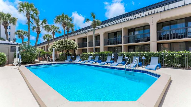 <b>Hampton Inn Fort Walton Beach Pool</b>. Images powered by <a href="https://iceportal.shijigroup.com/" title="IcePortal" target="_blank">IcePortal</a>.