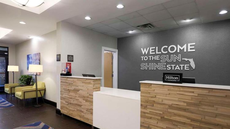 Hampton Inn Fort Walton Beach Lobby