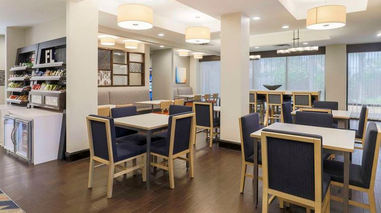 Hampton Inn Fort Walton Beach Lobby