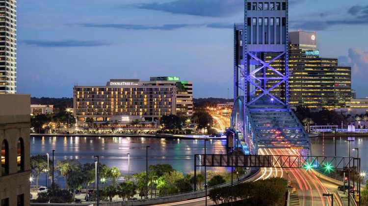 DoubleTree by Hilton Hotel Jacksonville Exterior