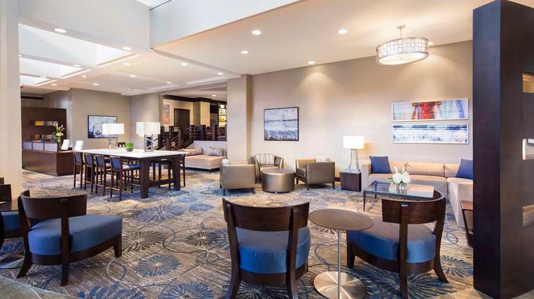 <b>DoubleTree by Hilton Hotel Jacksonville Lobby</b>. Images powered by <a href="https://iceportal.shijigroup.com/" title="IcePortal" target="_blank">IcePortal</a>.