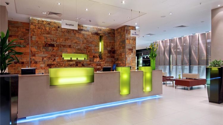 Hilton London Canary Wharf Lobby