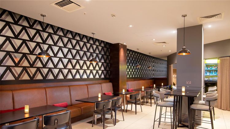 Hilton London Canary Wharf Restaurant