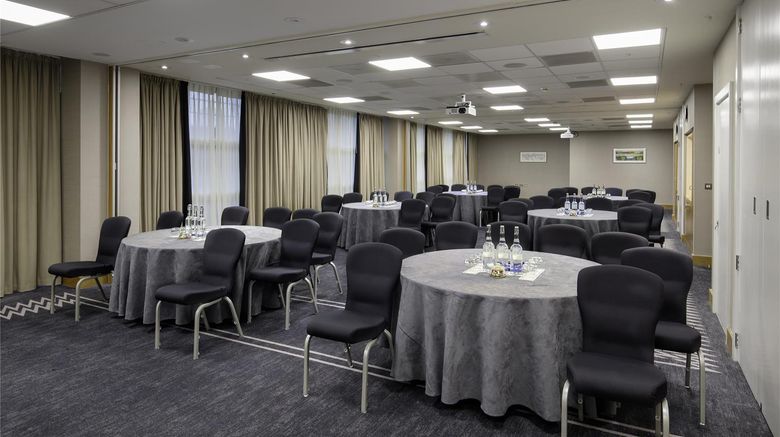 <b>Hilton London Canary Wharf Meeting</b>. Images powered by <a href="https://iceportal.shijigroup.com/" title="IcePortal" target="_blank">IcePortal</a>.