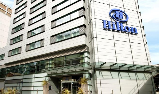 Hilton London Canary Wharf Exterior
