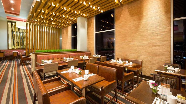 <b>Hilton Garden Inn San Jose La Sabana Restaurant</b>. Images powered by <a href="https://iceportal.shijigroup.com/" title="IcePortal" target="_blank">IcePortal</a>.