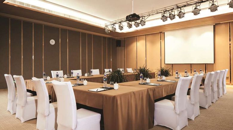 <b>DoubleTree by Hilton Hotel Anhui-Suzhou Meeting</b>. Images powered by <a href="https://iceportal.shijigroup.com/" title="IcePortal" target="_blank">IcePortal</a>.