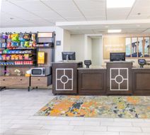 Hampton Inn Tampa Airport Lobby