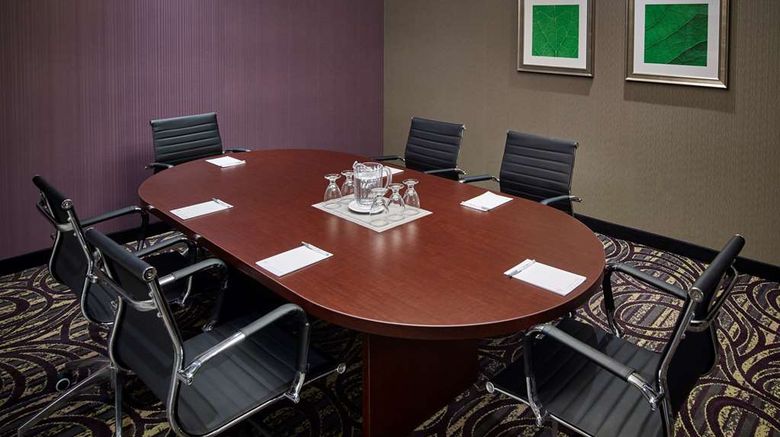 <b>Hampton Inn by Hilton Timmins Meeting</b>. Images powered by <a href="https://iceportal.shijigroup.com/" title="IcePortal" target="_blank">IcePortal</a>.