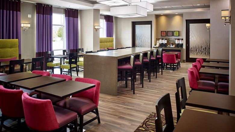 <b>Hampton Inn by Hilton Timmins Lobby</b>. Images powered by <a href="https://iceportal.shijigroup.com/" title="IcePortal" target="_blank">IcePortal</a>.