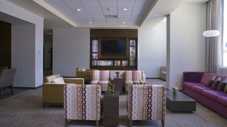 <b>Hampton by Hilton Lobby</b>. Images powered by <a href="https://iceportal.shijigroup.com/" title="IcePortal" target="_blank">IcePortal</a>.