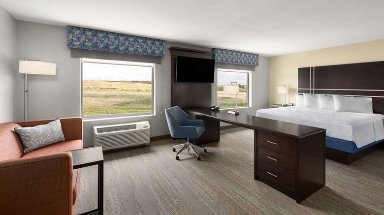 <b>Hampton Inn & Suites Douglas Room</b>. Images powered by <a href="https://iceportal.shijigroup.com/" title="IcePortal" target="_blank">IcePortal</a>.