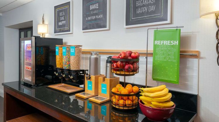 Hampton Inn Danbury Restaurant
