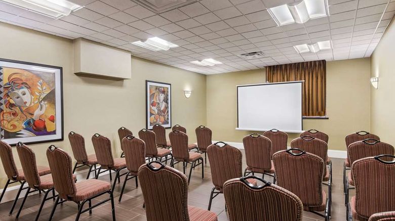 <b>Hampton Inn Danbury Meeting</b>. Images powered by <a href="https://iceportal.shijigroup.com/" title="IcePortal" target="_blank">IcePortal</a>.