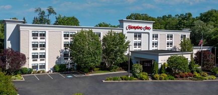 Hampton Inn Danbury Exterior