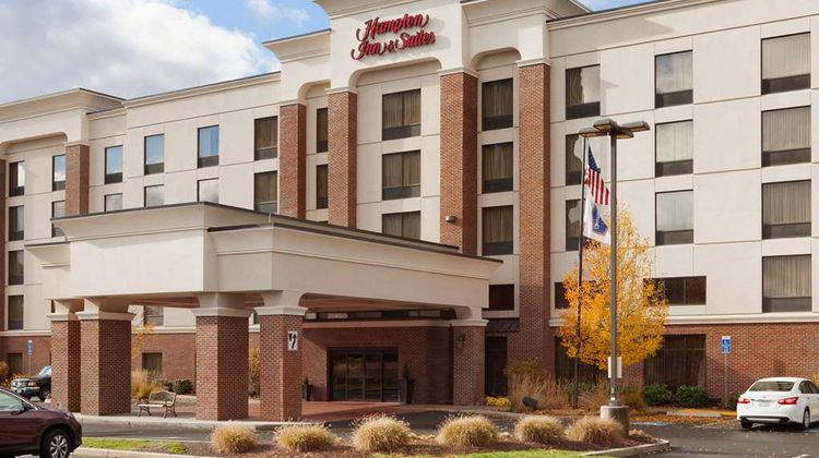 Hampton Inn & Suites East Hartford Exterior