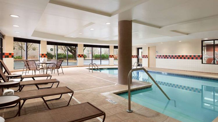 Hampton Inn & Suites East Hartford Pool