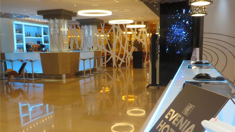 <b>Evenia Rossello Lobby</b>. Images powered by <a href="https://iceportal.shijigroup.com/" title="IcePortal" target="_blank">IcePortal</a>.