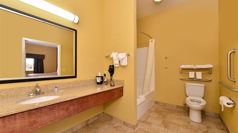 <b>Americas Best Value Inn Tupelo Room</b>. Images powered by <a href="https://iceportal.shijigroup.com/" title="IcePortal" target="_blank">IcePortal</a>.