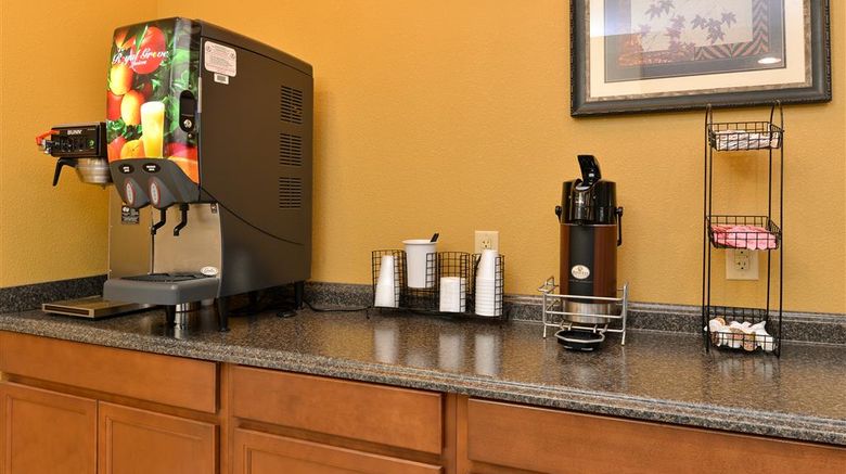 <b>Americas Best Value Inn Tupelo Restaurant</b>. Images powered by <a href="https://iceportal.shijigroup.com/" title="IcePortal" target="_blank">IcePortal</a>.