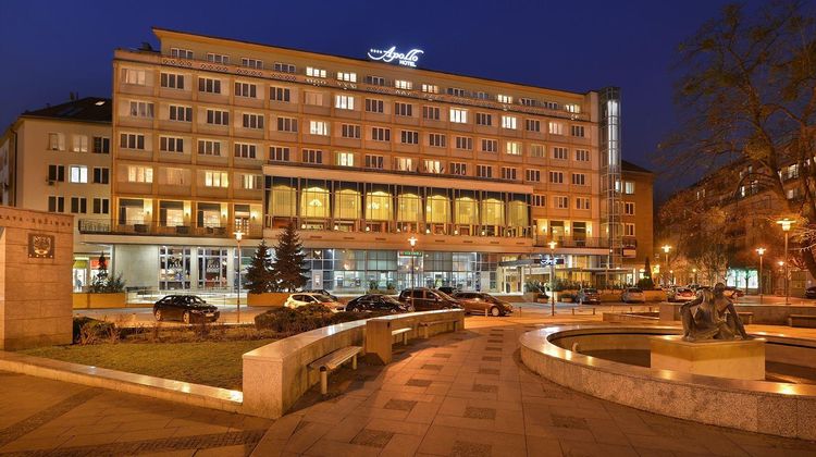 Apollo Hotel Exterior