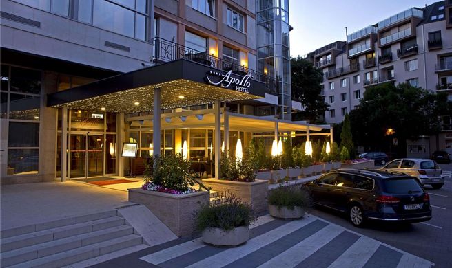 Apollo Hotel Exterior
