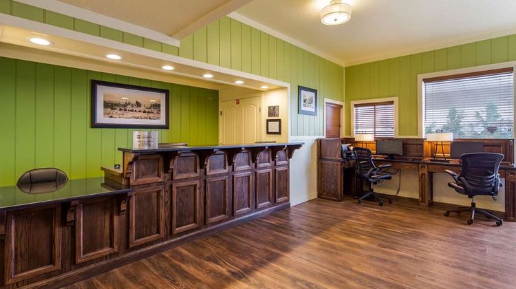 Best Western Paradise Inn & Resort Lobby