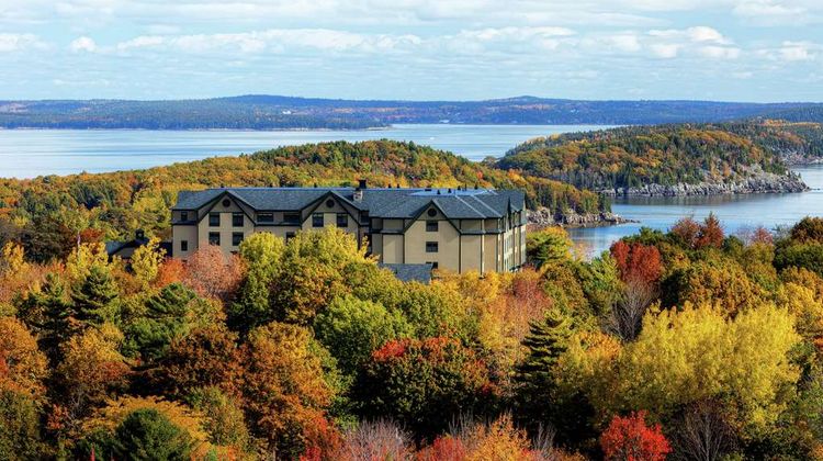 Hampton Inn Bar Harbor Exterior