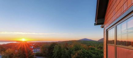 Hampton Inn Bar Harbor Exterior