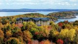 <b>Hampton Inn Bar Harbor Exterior</b>. Images powered by <a href="https://iceportal.shijigroup.com/" title="IcePortal" target="_blank">IcePortal</a>.