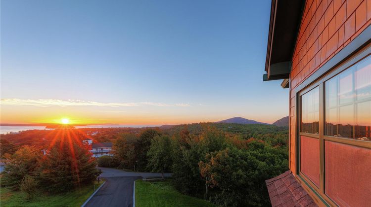 Hampton Inn Bar Harbor Exterior