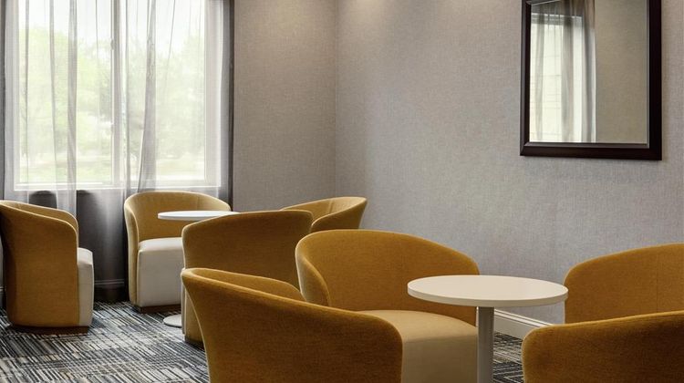 Homewood Suites by Hilton Burlington Lobby