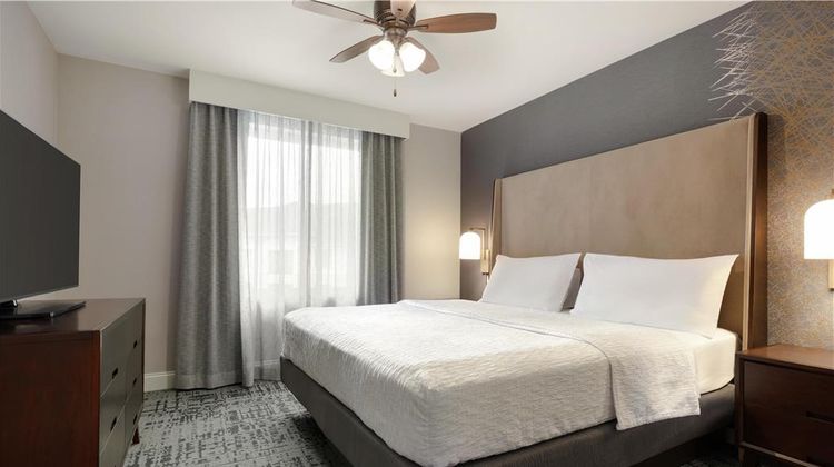 Homewood Suites by Hilton Burlington Room