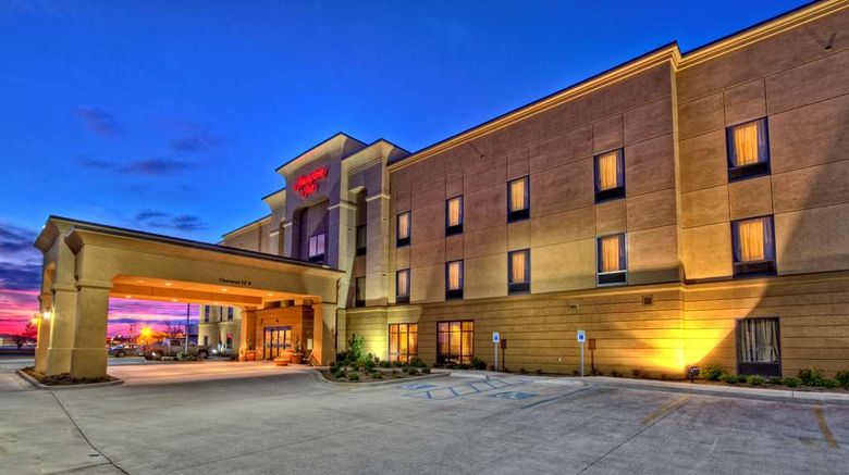 <b>Hampton Inn Clarksdale Exterior</b>. Images powered by <a href="https://iceportal.shijigroup.com/" title="IcePortal" target="_blank">IcePortal</a>.