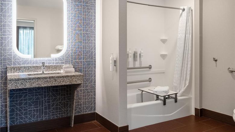 <b>Homewood Suites Columbus/Polaris Room</b>. Images powered by <a href="https://iceportal.shijigroup.com/" title="IcePortal" target="_blank">IcePortal</a>.
