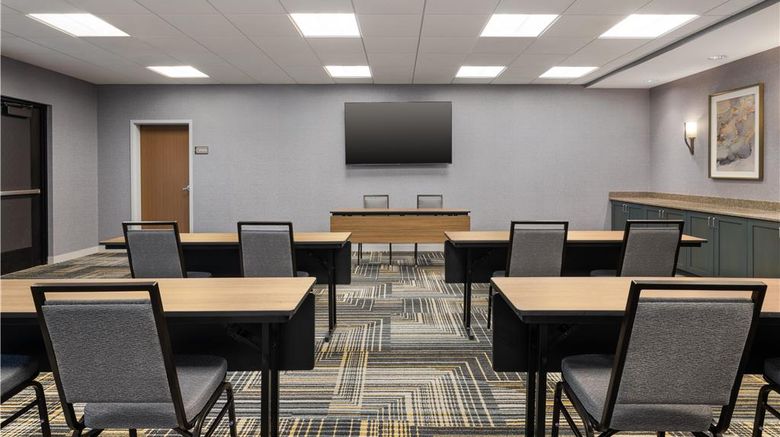 <b>Homewood Suites by Hilton Ankeny Meeting</b>. Images powered by <a href="https://iceportal.shijigroup.com/" title="IcePortal" target="_blank">IcePortal</a>.