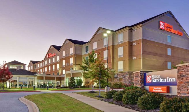 Hilton Garden Inn Fayetteville Exterior