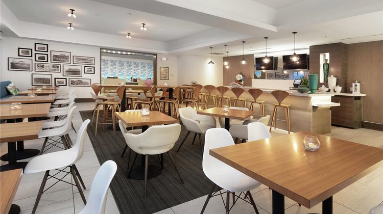DoubleTree by Hilton Galveston Beach Restaurant