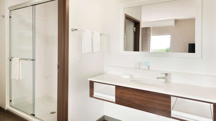 Hampton Inn & Suites Lavonia Room