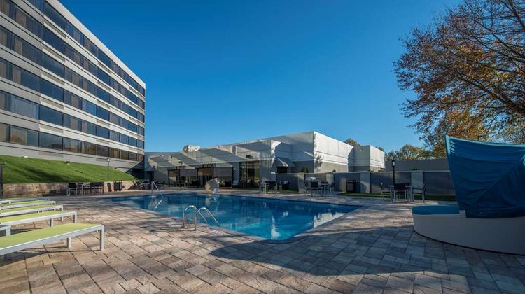DoubleTree by Hilton Hotel Winston-Salem Pool