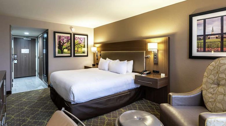 <b>DoubleTree by Hilton Hotel Winston-Salem Room</b>. Images powered by <a href="https://iceportal.shijigroup.com/" title="IcePortal" target="_blank">IcePortal</a>.